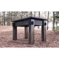 mesa minimalista estilo japonês feito em madeira cedrinho avermelhada