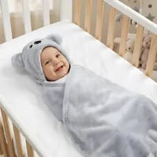 Cobertor Manta Com Capuz Microfibra Bordado  Com Carinhas Animas Bebê Infantil Flannel