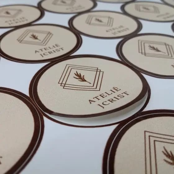 100 etiquetas em Vinil Adesivo 3x3cm Personalizadas