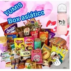 Caixa Oriental Asiática com Mix de Guloseimas, Balas, Doces, Salgadinhos, lamen, e mamadeira de vidro sabor variado