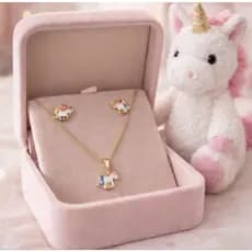 Kit Infantil Brincos e Corrente Banhado Ouro18k Unicórnio Flamingo Borboleta Urso Bailarina Sorvete cravejado zircônia.