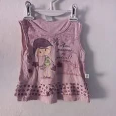 Blusa rLilas amo passar no jardim infantil usada