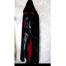 Capa medieval com capuz dupla vermelho e preto