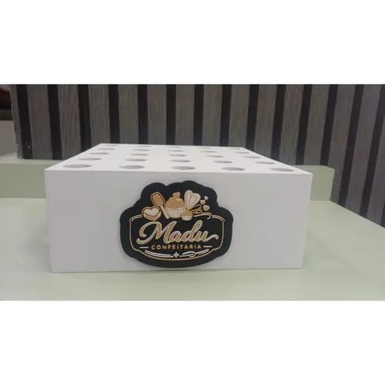 Suporte para 25 Cones Trufados - Expositor Premium para Doces