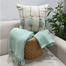 Kit Capa Almofada Pompom (1 Capa + 1 Manta) Listra Verde Agua Decorativa Artesanal Rustica Estilo