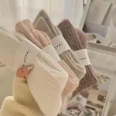 Inverno Grosso Quente Feminino Cashmere Lã Meias Japonês Estilo Harajuku Cor Sólida Longa Térmica Moda Sox Para Senhoras