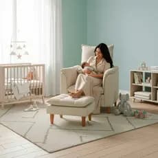 Poltrona de Amamentação e Puff Cadeira Quarto de Bebê Ergonômica Confortável Segura Toque Aveludado