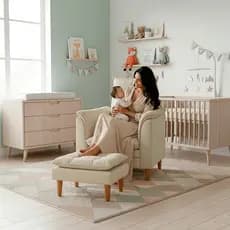 Poltrona de Amamentação com Puff Cadeira Quarto de Bebê Ergonômica Resistente Segura Toque Aveludado