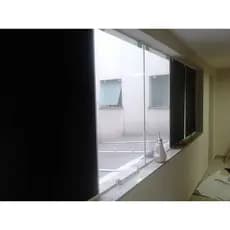 Adesivo blackout, tira iluminação e visibilidade preto fosco