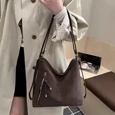 Bolsa Feminina Moderna De Uso Diário Com Alça Transversal Ajustável Bolso Frontal E Fechamento Seguro  TM9212   LING