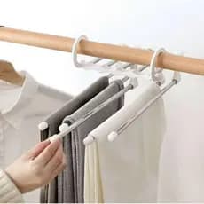 Cabide organizador com prateleira e ganchos, Divisória e suporte múltiplo. Organizar roupa