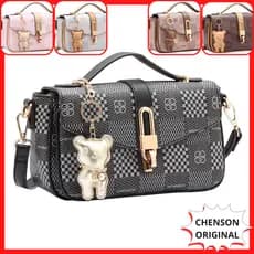 Bolsa de Festa Pequena Monograma Chenson Holton 3485099 com Chaveiro Ursinho Alça Transversal e Mão