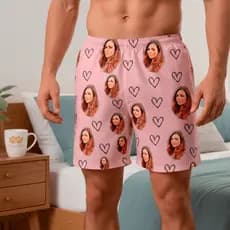 Samba-Canção Shorts Masculino com Foto Pijama Estampa Rosto e Coração Vazado
