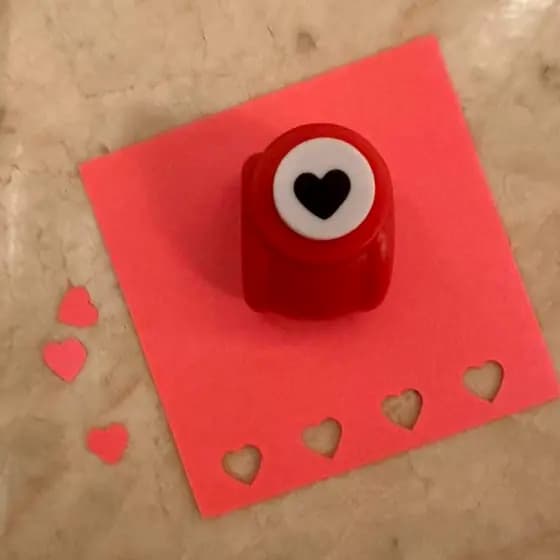 Cute Love Heart Pattern Paper Puncher School Office Mini Máquina De Gofragem Manual De Papel Feito A Mão