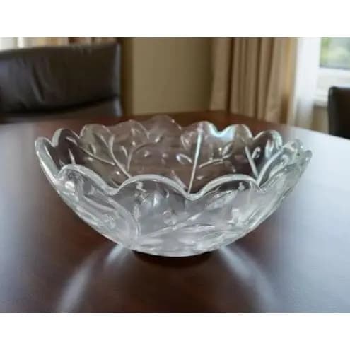 Bowl Flower  LILY Vidro 1,7l Em casa tem 22 cm diâmetro