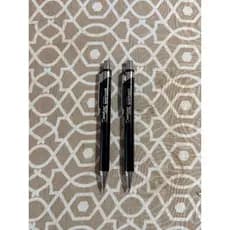 Kit com uma caneta e com uma lapiseira, pretas, social, escola, escolar, brazar, brechó, desapego, garimpo, aluno