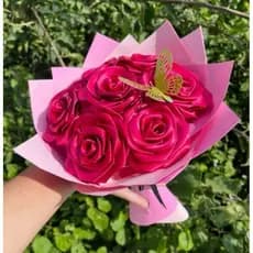 Buquê de rosas eternas,rosas de cetim, buquê c 7 rosas eternas