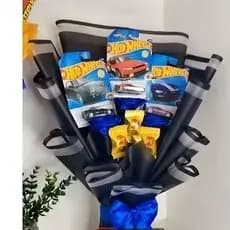 buquê de rosas  com hot Wells, buquê para homens c hot Wells, buquê de hot Wells presente homens, lembrancinha hot Wells