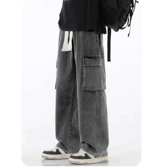Calça jeans cargo com bolsa lateral boca larga material grosso premiun juvenil