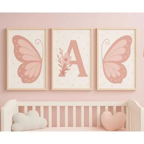 kit 3 plaquinhas infantil feminino asas de borboleta personalizado com letra nome p quarto de menina