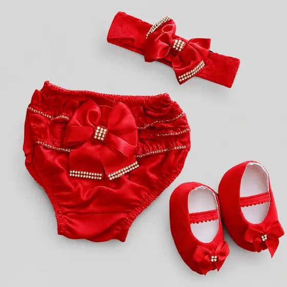 Kit Bebê Feminino 3 a 8 Meses Sapatinho Tiara Calcinha Bunda Rica
