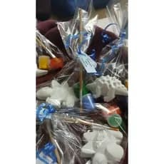 Kit Pintura 2dinossauros,2tintas,pincel, com 20 lembranças de aniversário