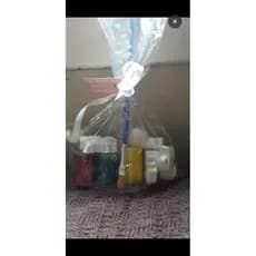 Kit lembrança pintura com 2 dinossauros fofinhos, 2 tintas e pincel  com 20 kits de aniversário dinossauros para pintar