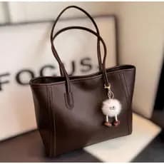 Bolsa  Feminina Média Leve Em Couro PU Macio Com Chaveiro Trabalho Faculdade  Lazer Dia A Dia Presente