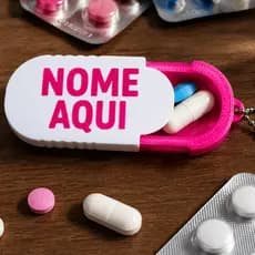 Porta Remédio Personalizado com Nome | Chaveiro Porta Comprimidos | Mini Porta Medicamentos de Bolsa, Mochila e Chaves