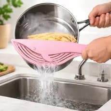Escorredor Alimentos Baleia Rosa Claro - Miojo Macarrão Arroz Legumes vegetais