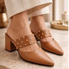 Mule Scarpin Feminino Modelo Carolina com spike  Salto Bloco Tamanco Bico Fino
