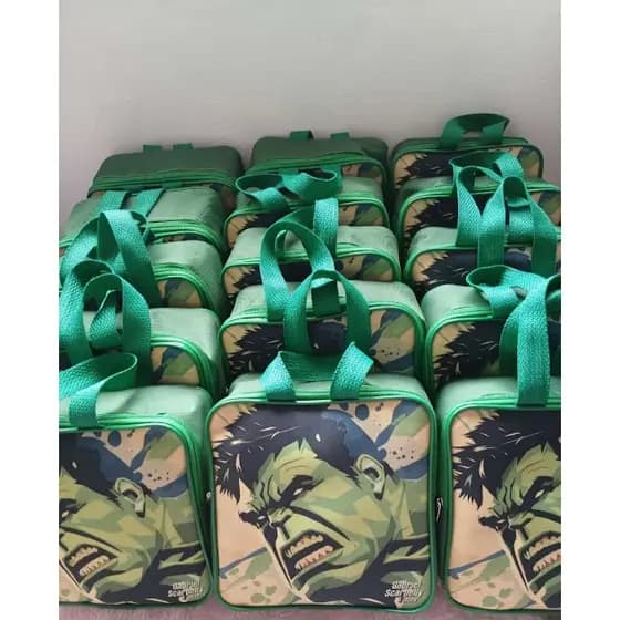BOLSINHA MALETA 20X20 MÉDIA QUALQUER TEMA / BOLSINHA MALETA HULK