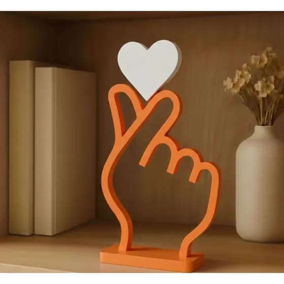 Enfeite Decorativo Mãozinha Coreana Coração - Perfeito para K-Pop e Amor! 💖