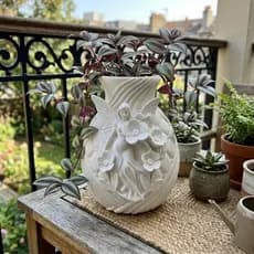 Vaso Decorativo Fada Encantada Floral Sala Quarto Escritório Presente Elegante Jardim Flor Especial