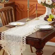 Caminho de Mesa Trilho Bordado Cor Creme em Tecido Organza com Bordado Guipir 1,48mX0,38m 4 Cadeiras