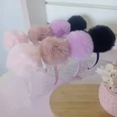Tiara pompom Maria Clara | Tiara pompom | tiara pompom de pelúcia | Tiara para menina | Tiara infantil
