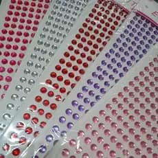 Até 3 Cartelas de Adesivo Gota redonda 8mm (240 unidades)