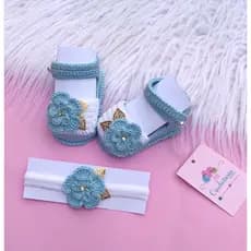 kit sapatinho de crochê + laço baby de flor infantil/ saída maternidade
