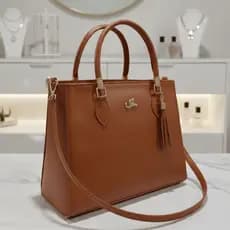 Bolsa Feminina Grande com Alça Transversal e de Mão Elegante Moderna Immateriale