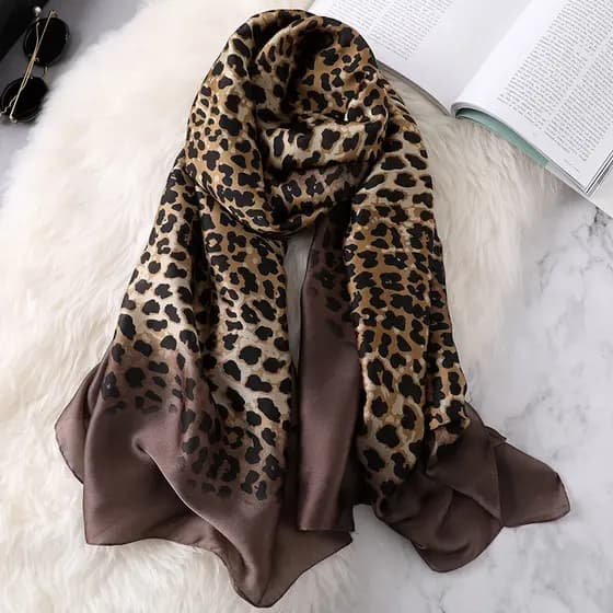 Cachecol / Xale / Lenço Feminino De Seda Com Estampa De Leopardo Para Verão / Praia / Viagem