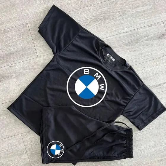 Conjunto Camiseta e Bermuda Estampas Variadas Camiseta Dry Fit e Bermuda Tactel