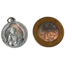 Medalha com o Sagrado Coração de Jesus e Santa Maria