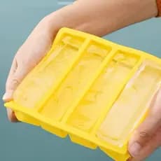 Forma Silicone 4 Cavidades Gelo Vermelho Ou Preto Retangular 17x14CM Multicolorido De Desenformar Para Gelos