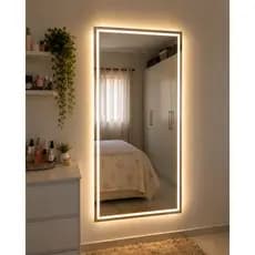 Espelho Retangular Jateado Fino 70x50cm Lapidado com LED 3 Cores Touch para Decoração Banheiro