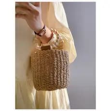 Bolsa Feminina de Palha com Alça de Madeira Estilo Verão Praia Casual | Fechamento de Cordão ref. 1185