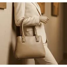 Bolsa Feminina Tote Média Elegante Estruturada Couro PU 2 em 1 Mão e Ombro Bolsa Executiva Social Casual
