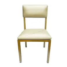 Cadeirinha baixa para Pedicure Bege com estrutura Dourada Clinicas Salao de Beleza Podologa Manicure