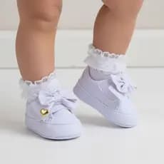 Tênis Sapatinho Bebê Menina Branco Laço Coração Batizado Festa Confortável Macio
