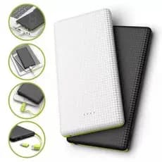 Não se engane com produtos paralelos, vendidos como originais!!  Nossos produtos são 100% Originais com um ano de garantia contra defeitos de fabricação !!!  Carregador Portatil Pineng PN-952 5000Mah  (COR: Preto/Branco)- slim com adaptador iPhone e V8  C