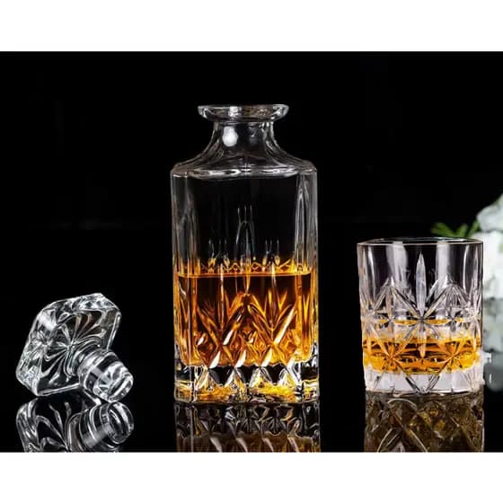 Garrafa Decanter Vidro Whisky Licor 900ml + 6 Copos Requinte 330mL